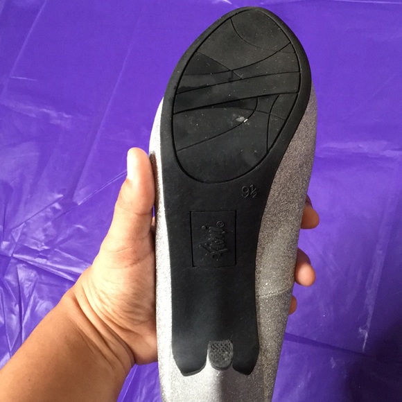 Fioni Women’s Night Luster Platform Heels - Picture 8 of 8